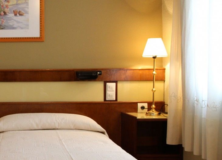 Hotel Madrid Bierzo Ponferrada Bagian luar foto