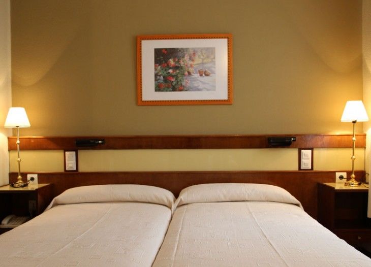 Hotel Madrid Bierzo Ponferrada Bagian luar foto